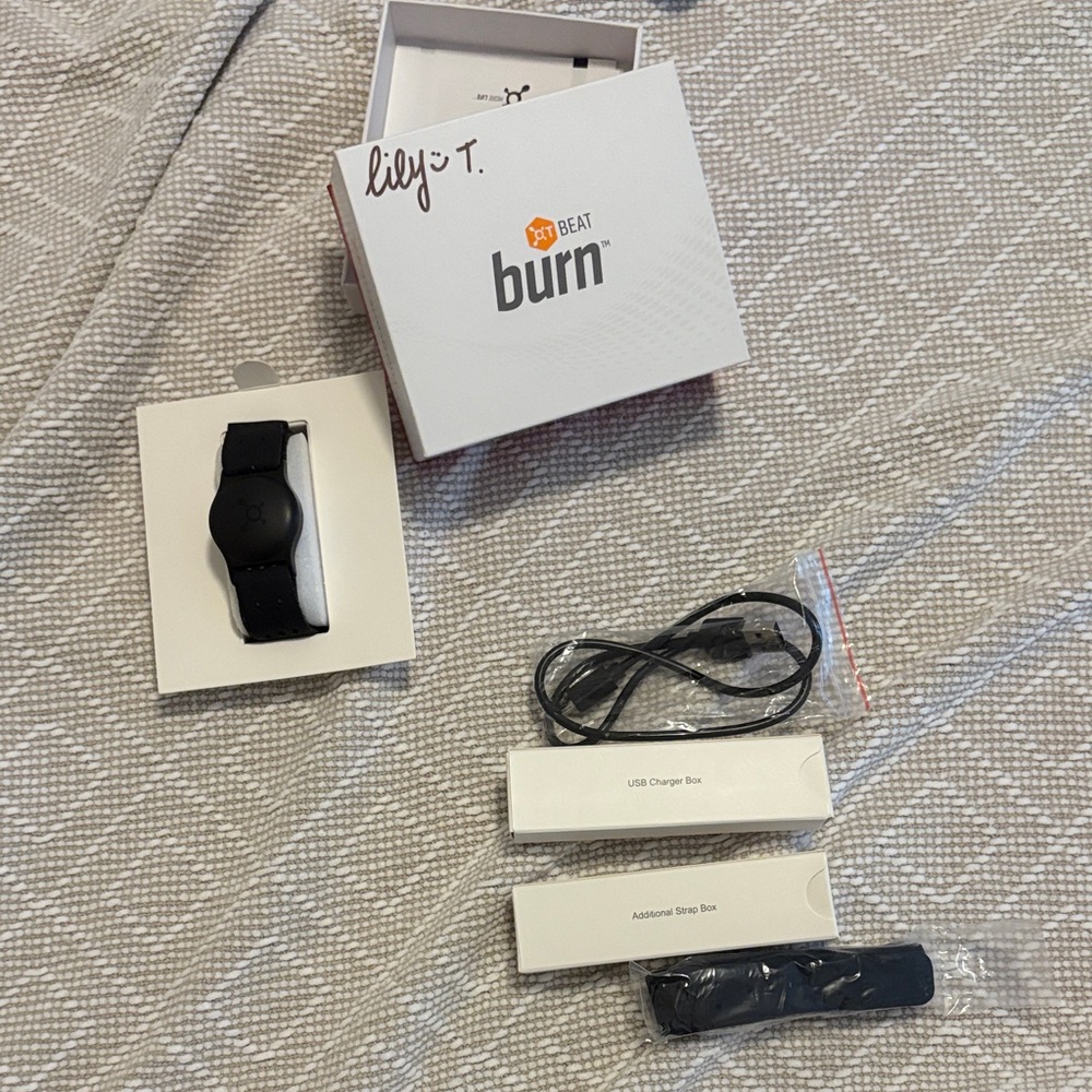 Orangetheory Black Smartwatch with Accessories